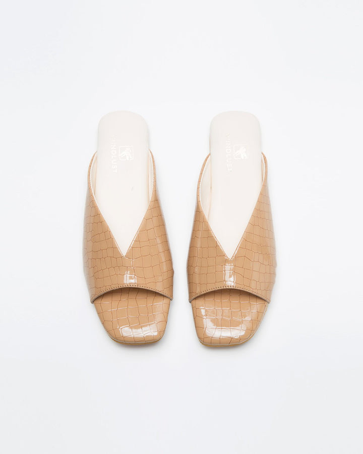 Ergo Croc Leather Pattern Beige Flats - WindlustFlats