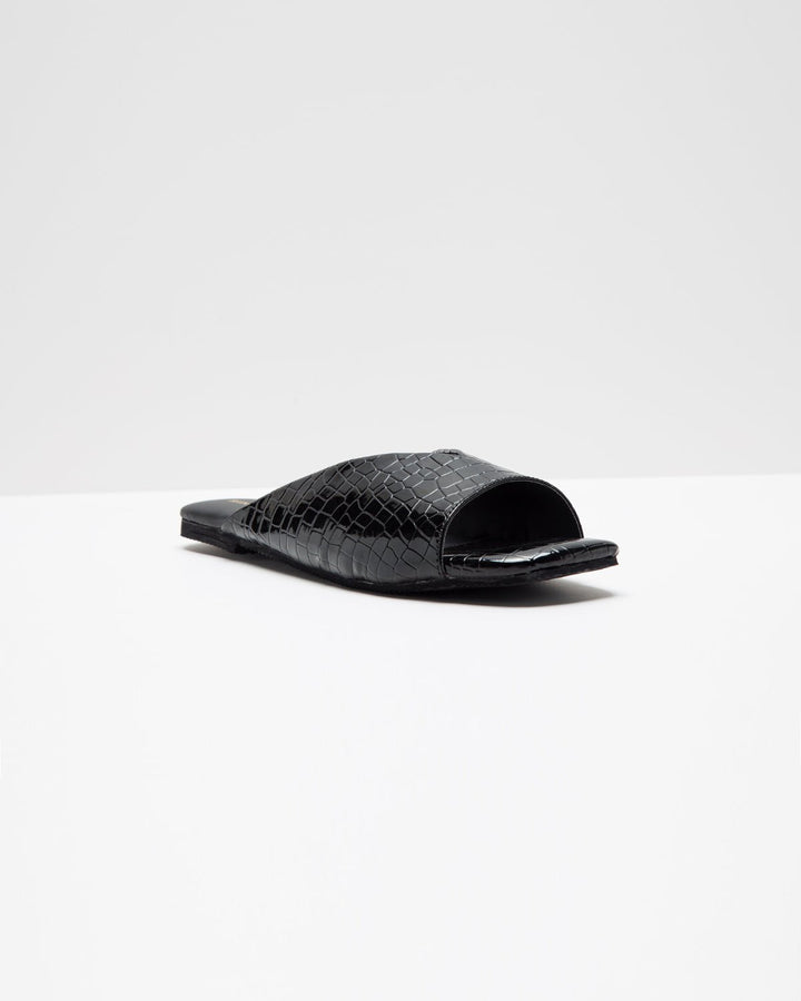 Ergo Croc Leather Pattern Black Flats - WindlustFlats